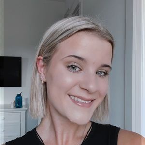 Meet your Posher, Michaela